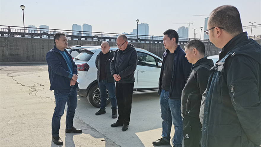 濱河北路西段排水項(xiàng)目現(xiàn)場(chǎng)檢查照片 濱河北路西段排水項(xiàng)目現(xiàn)場(chǎng)檢查照片